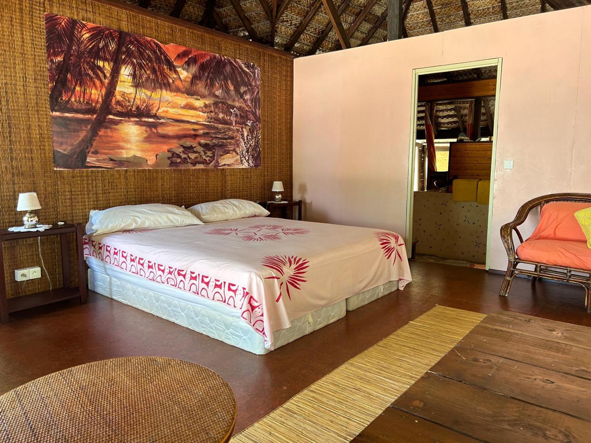Rangiroa Bliss Hotel Tiputa Bagian luar foto