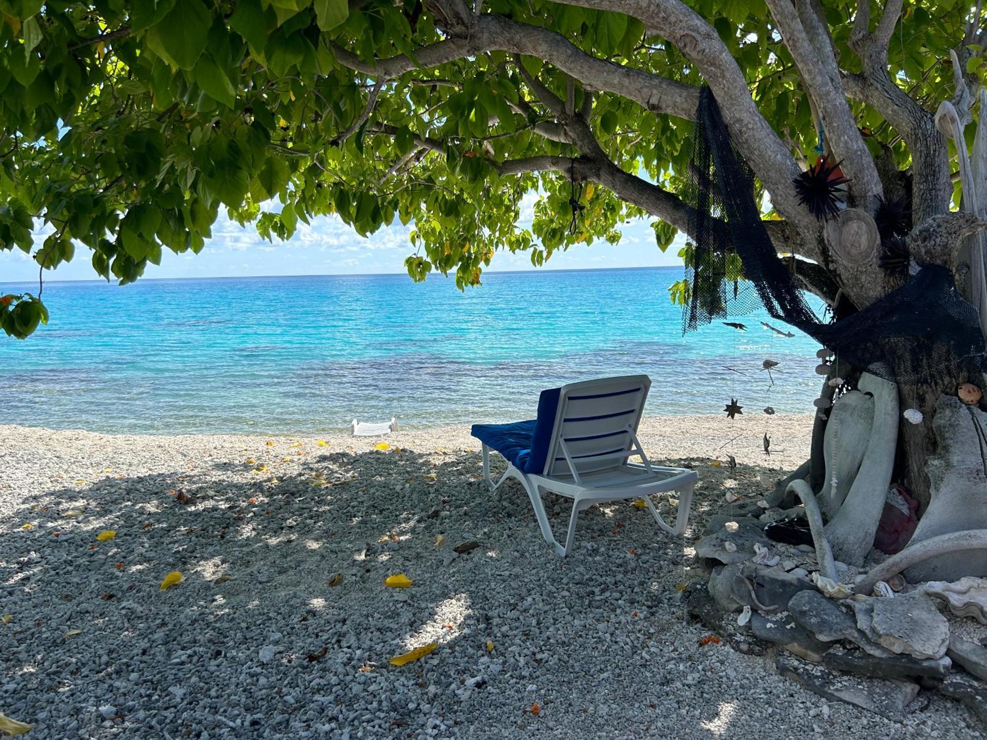 Rangiroa Bliss Hotel Tiputa Bagian luar foto