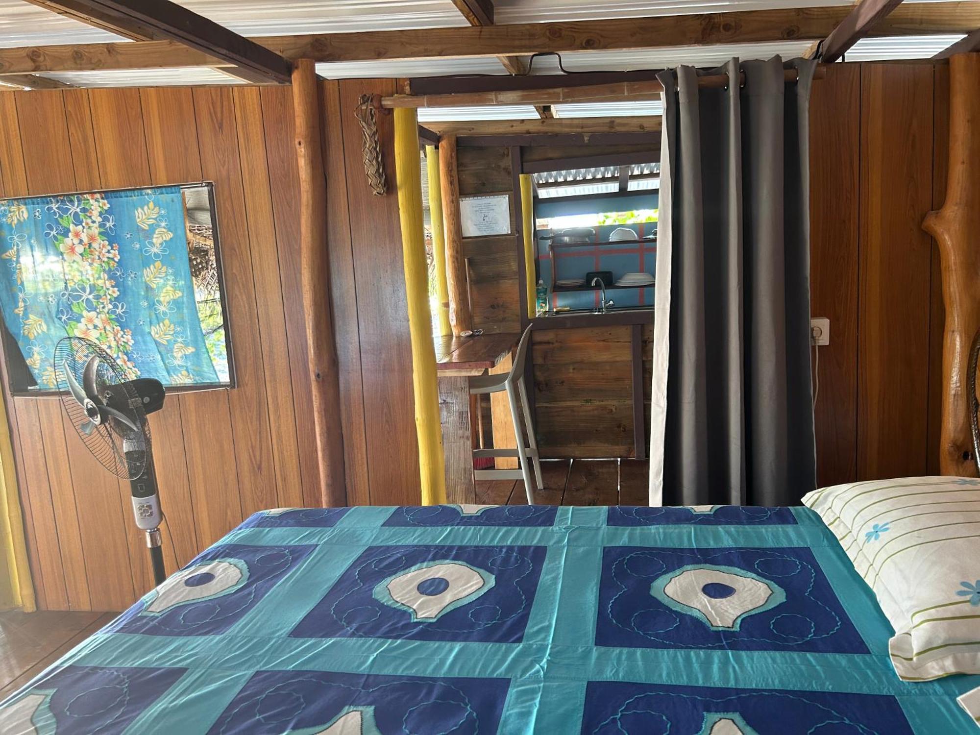 Rangiroa Bliss Hotel Tiputa Bagian luar foto