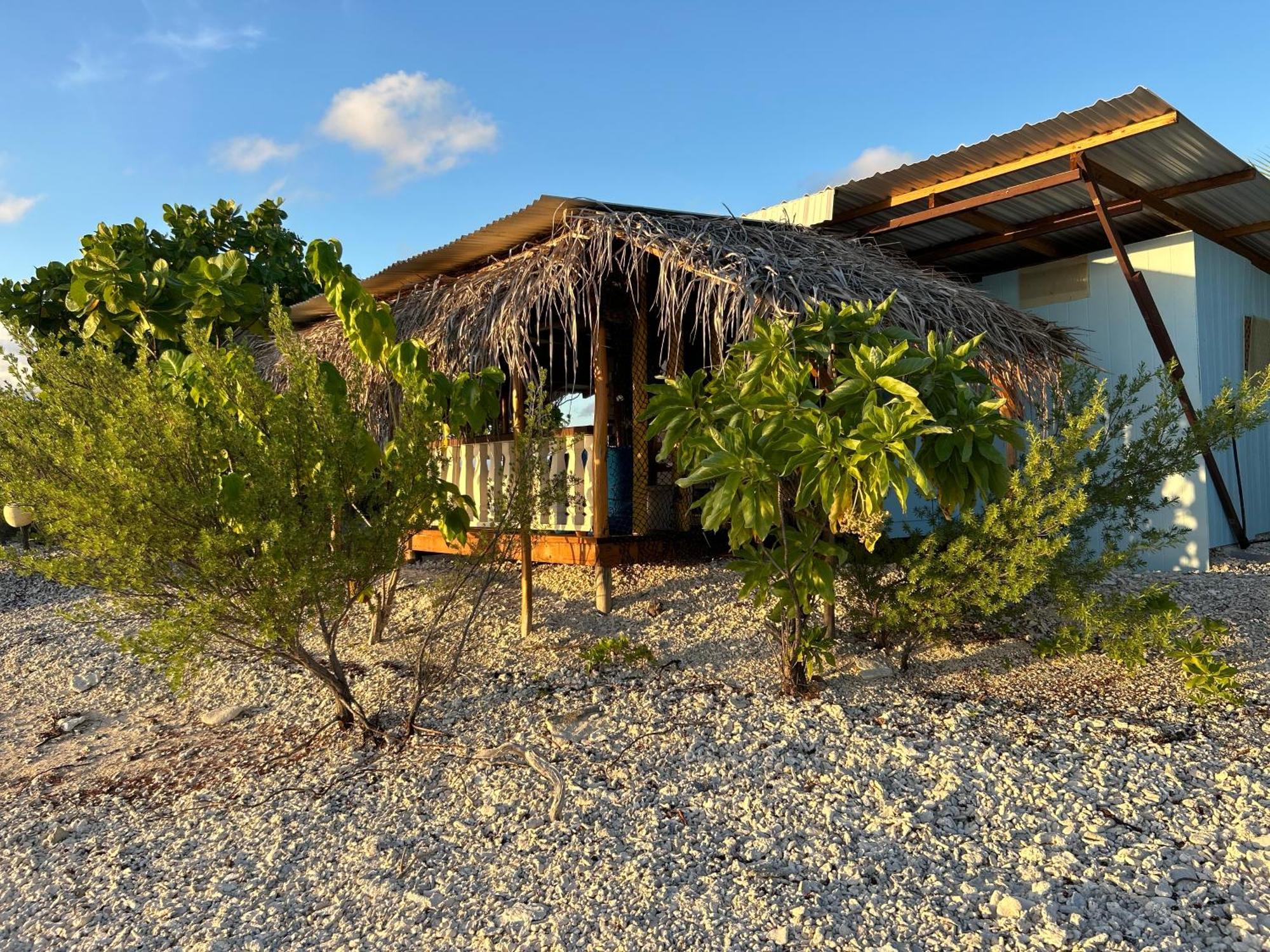 Rangiroa Bliss Hotel Tiputa Bagian luar foto