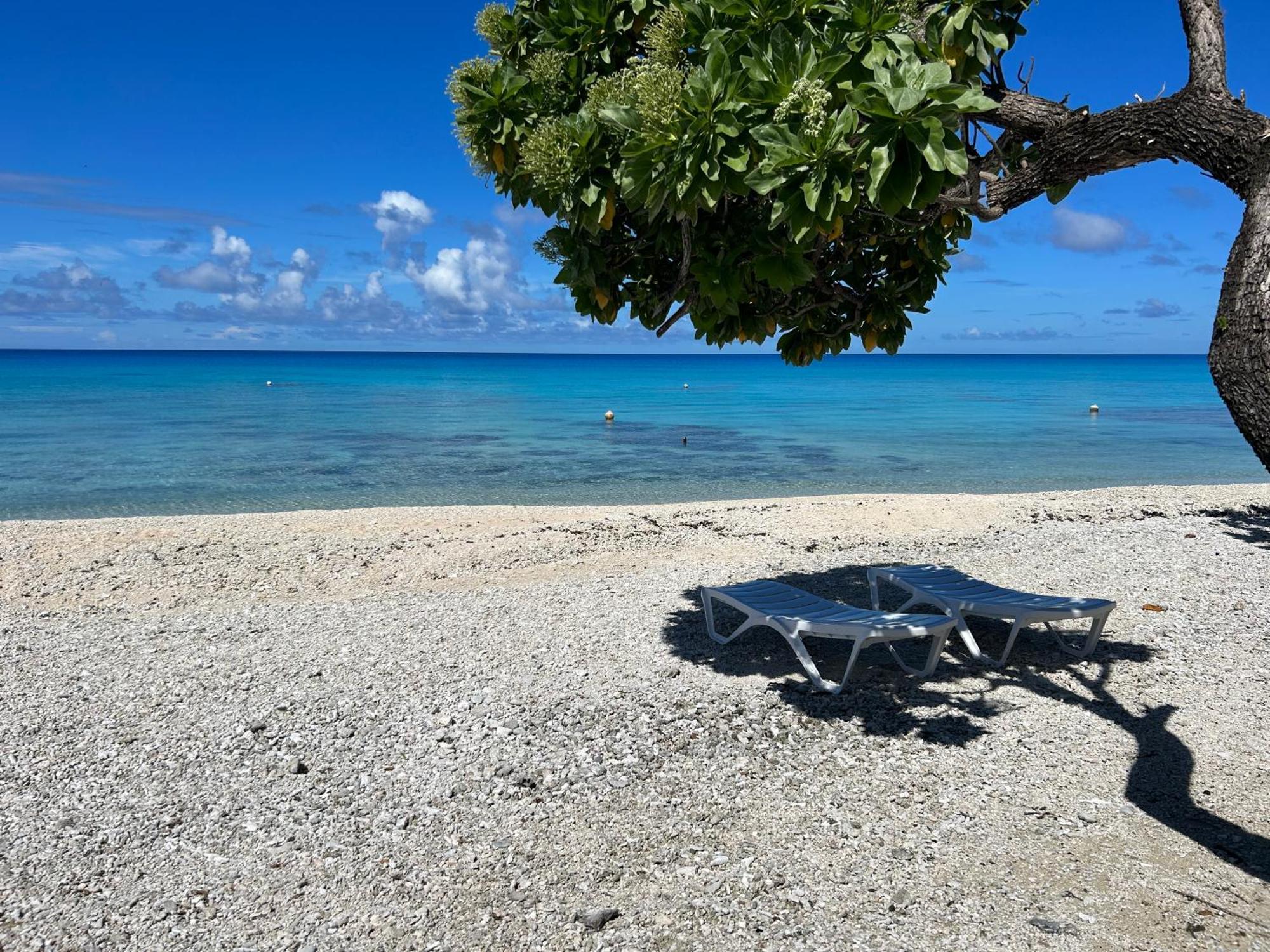Rangiroa Bliss Hotel Tiputa Bagian luar foto