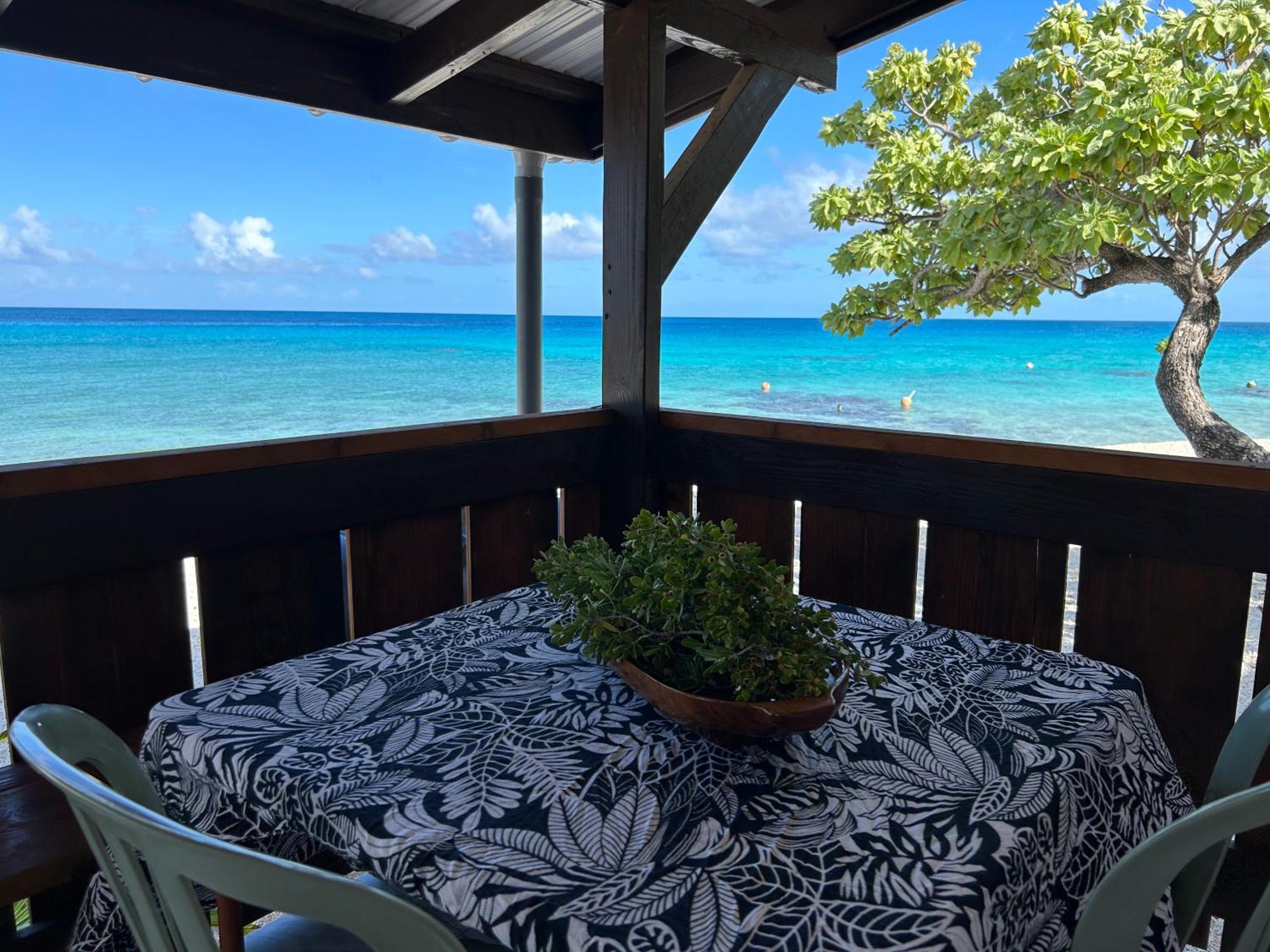 Rangiroa Bliss Hotel Tiputa Bagian luar foto