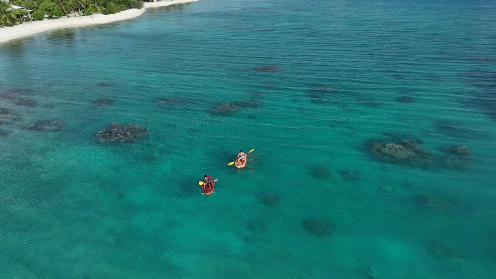 Rangiroa Bliss Hotel Tiputa Bagian luar foto