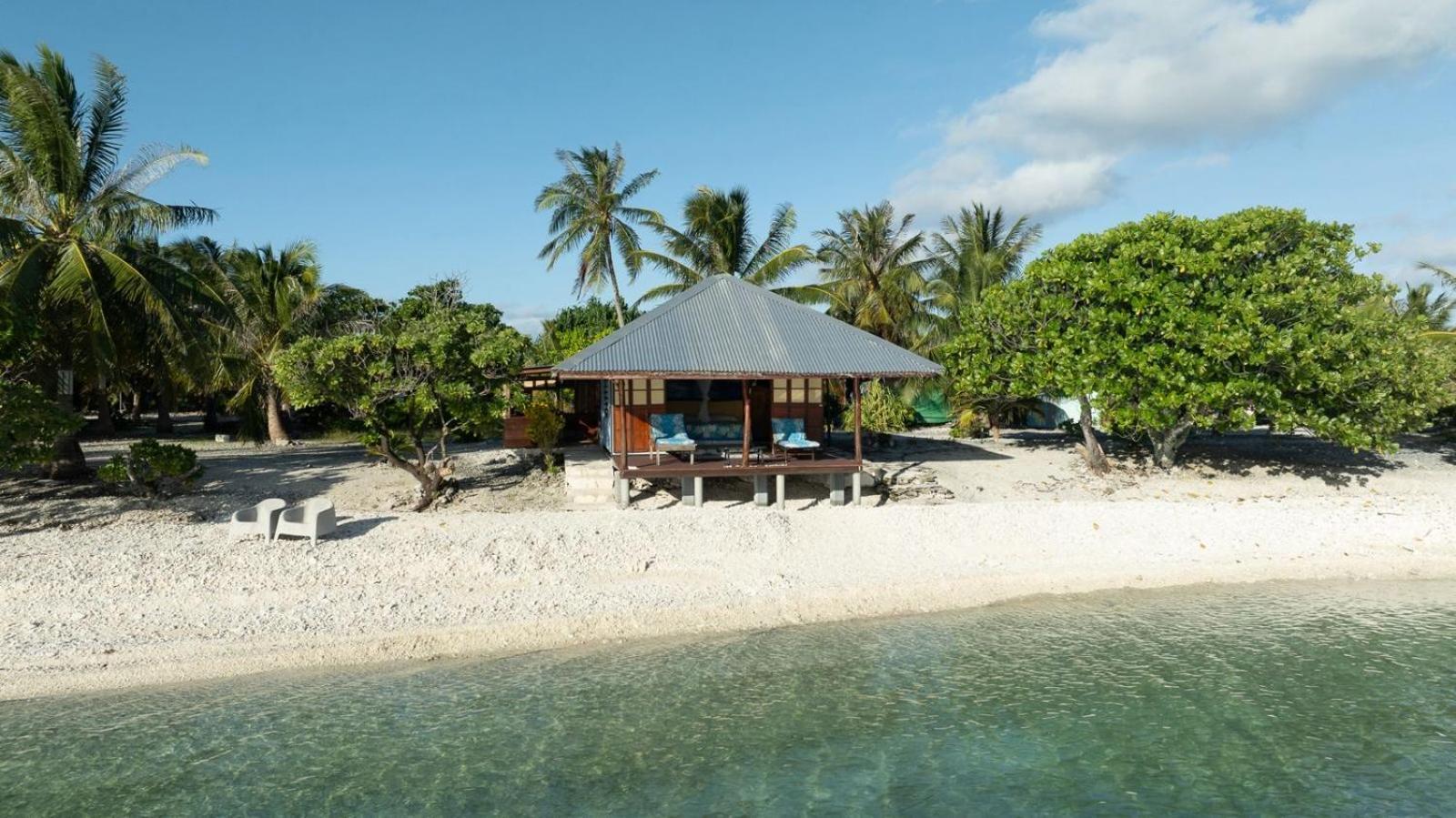 Rangiroa Bliss Hotel Tiputa Bagian luar foto